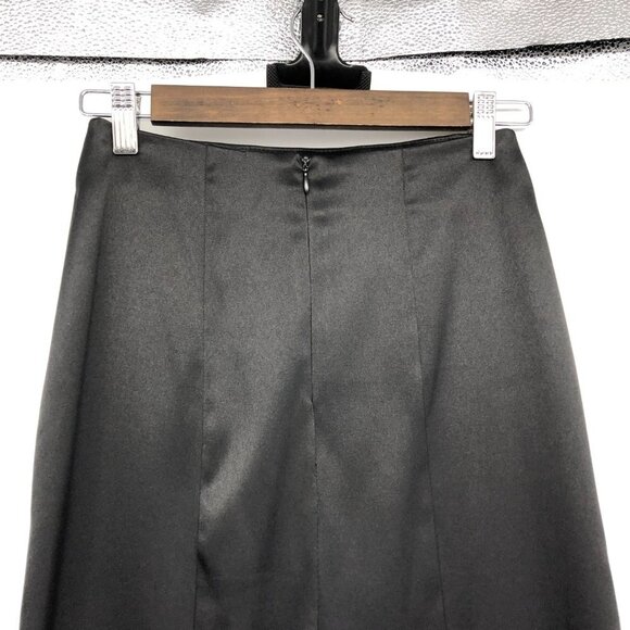 Le Chateau Black Satin Show-Stopping Fit & Flare 3/4 Length Maxi Skirt size 00 - Picture 8 of 16